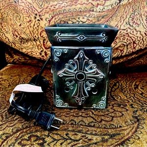 Charity Scentsy Full Size Warmer Retired New In Box